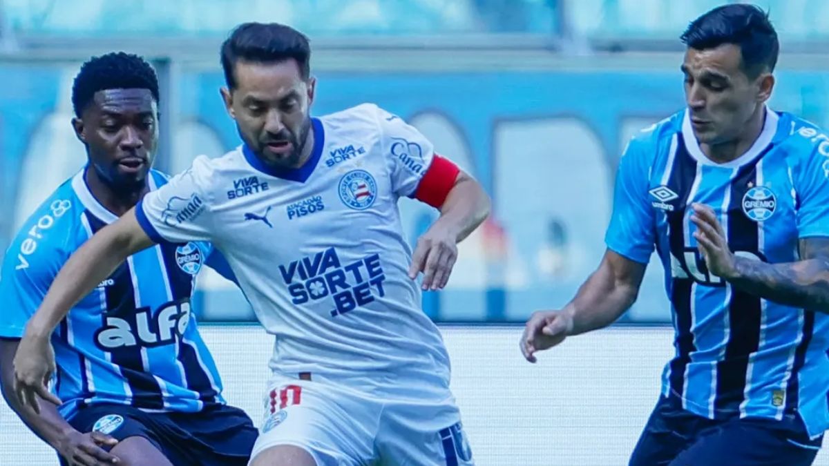 Com gol sofrido em pênalti inexistente, Bahia perde para o Grêmio na Série A