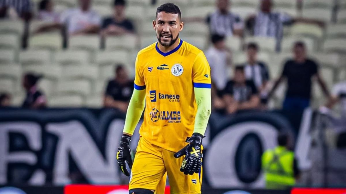 Confiança comunica saídas do goleiro Rafael Mariano e de mais dois jogadores