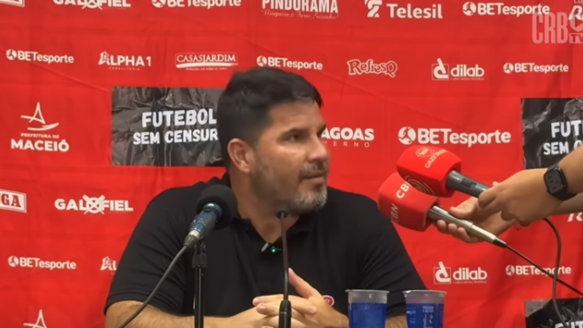 Eduardo Barroca analisa resultado do CRB contra o Santos e projeta sequência da equipe na temporada