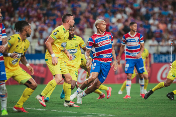 Fortaleza empilha chances perdidas, empata com Bucaramanga e adia classificação na Libertadores 1 Fortaleza - Libertadores - Bucaramanga - Arena Castelão