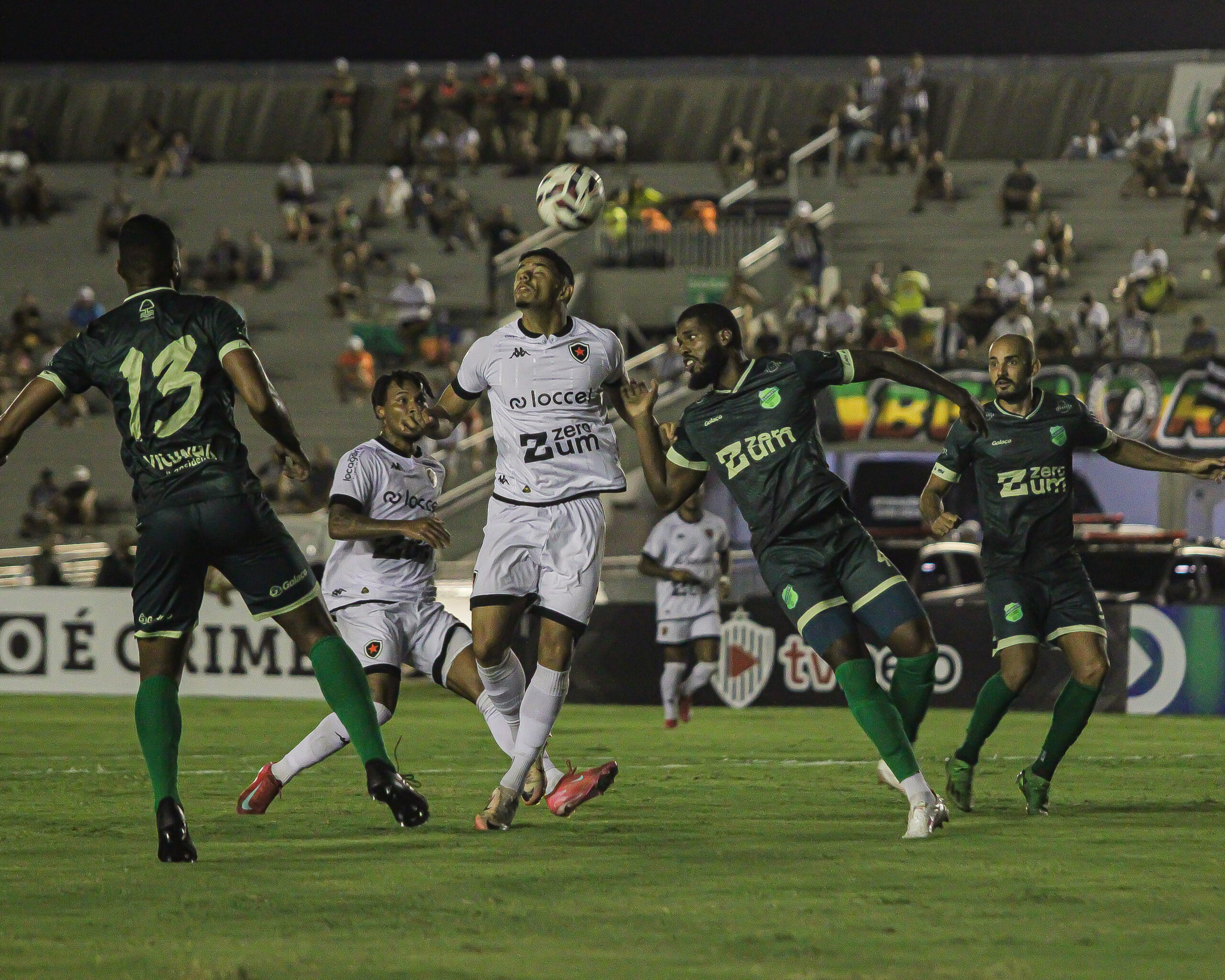 Botafogo-PB é surpreendido e perde para o Floresta em casa, pela Série C