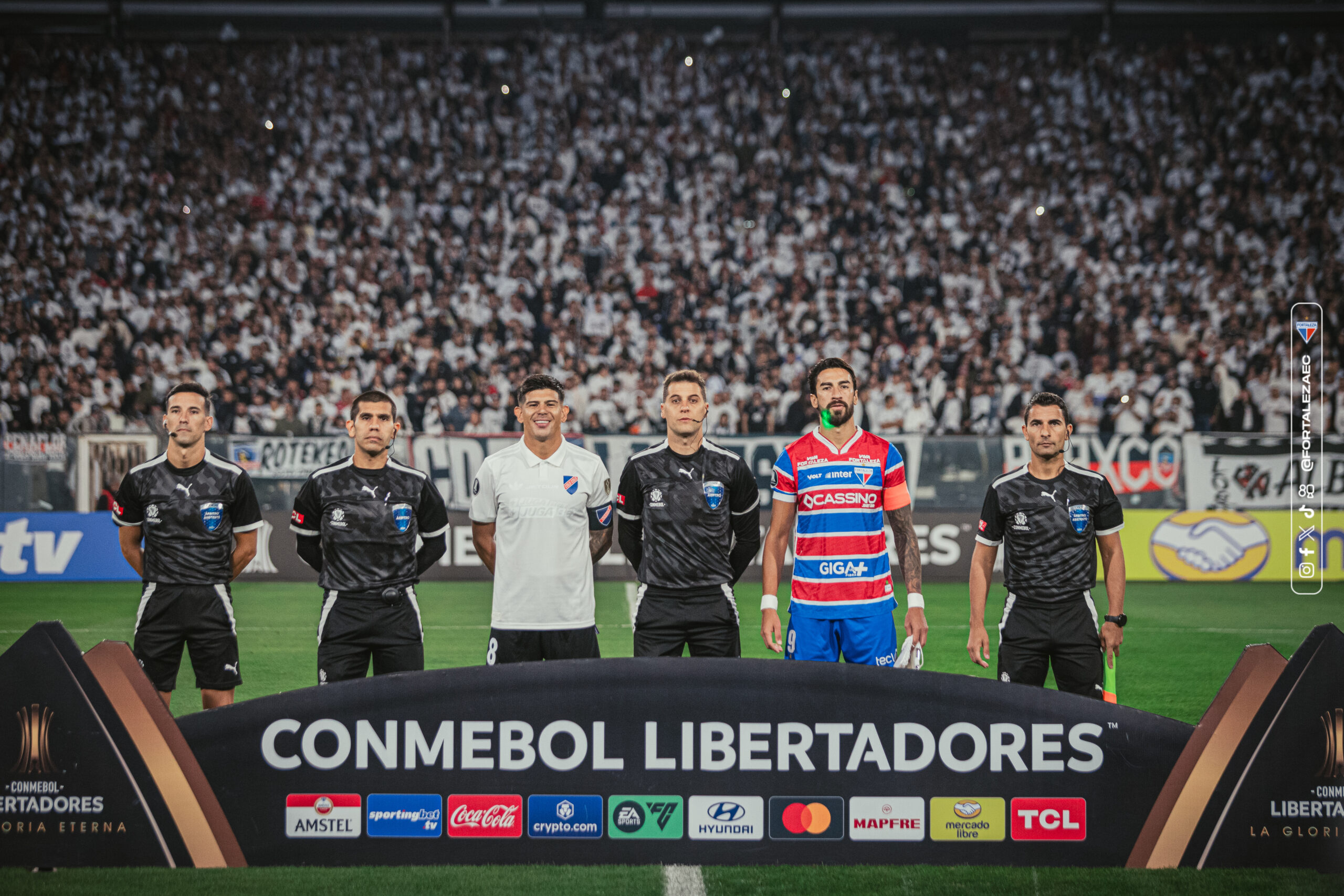 Fortaleza x Colo-Colo: ingressos para torcida visitante serão cancelados e chilenos não terão acesso ao estádio