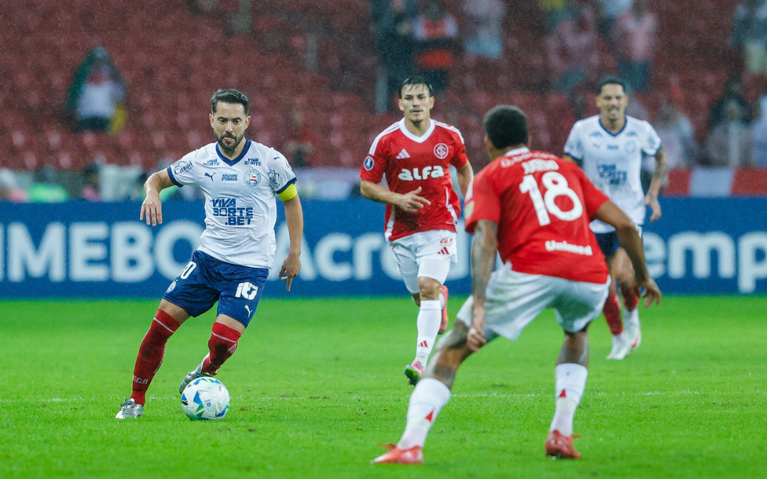Bahia sofre virada para o Internacional e se despede da Libertadores na fase de grupos
