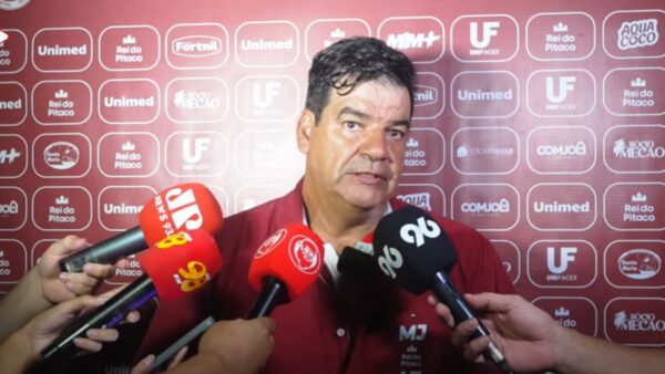 Técnico do América-RN lamenta derrota fora de casa e destaca: “Esperava que fôssemos triunfar aqui” 1 Moacir-Junior-técnico-América-RN