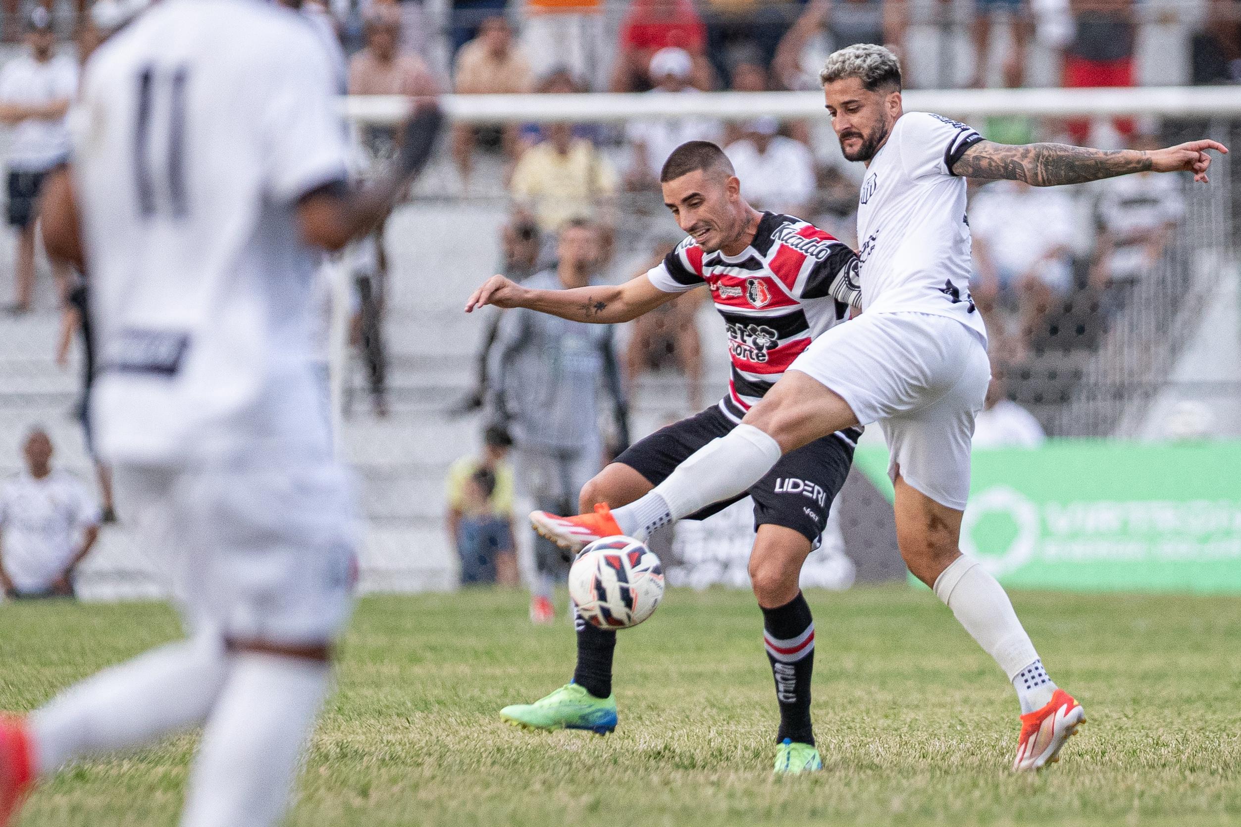 Em busca da classificação, Santa Cruz defende invencibilidade de 14 anos diante do Central
