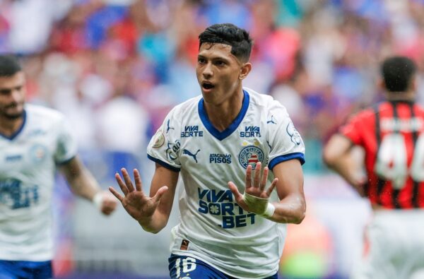Erick Pulga - Bahia - Clássico - Vitória