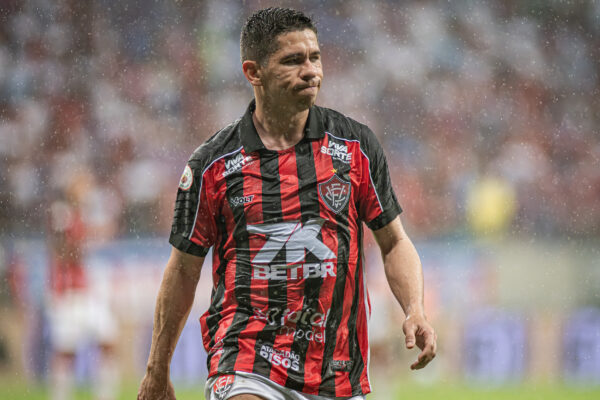 Confira os jogadores do Vitória que ainda não fizeram sete jogos na Série A 2 Osvaldo, atacante do Vitória - Foto: Victor Ferreira/EC Vitória