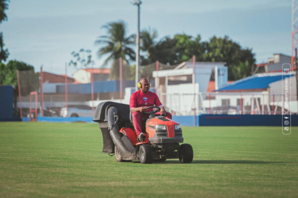 Fortaleza realiza melhorias no campo do Pici antes de reapresentação dos atletas 1 Fortaleza - Pici - Gramado