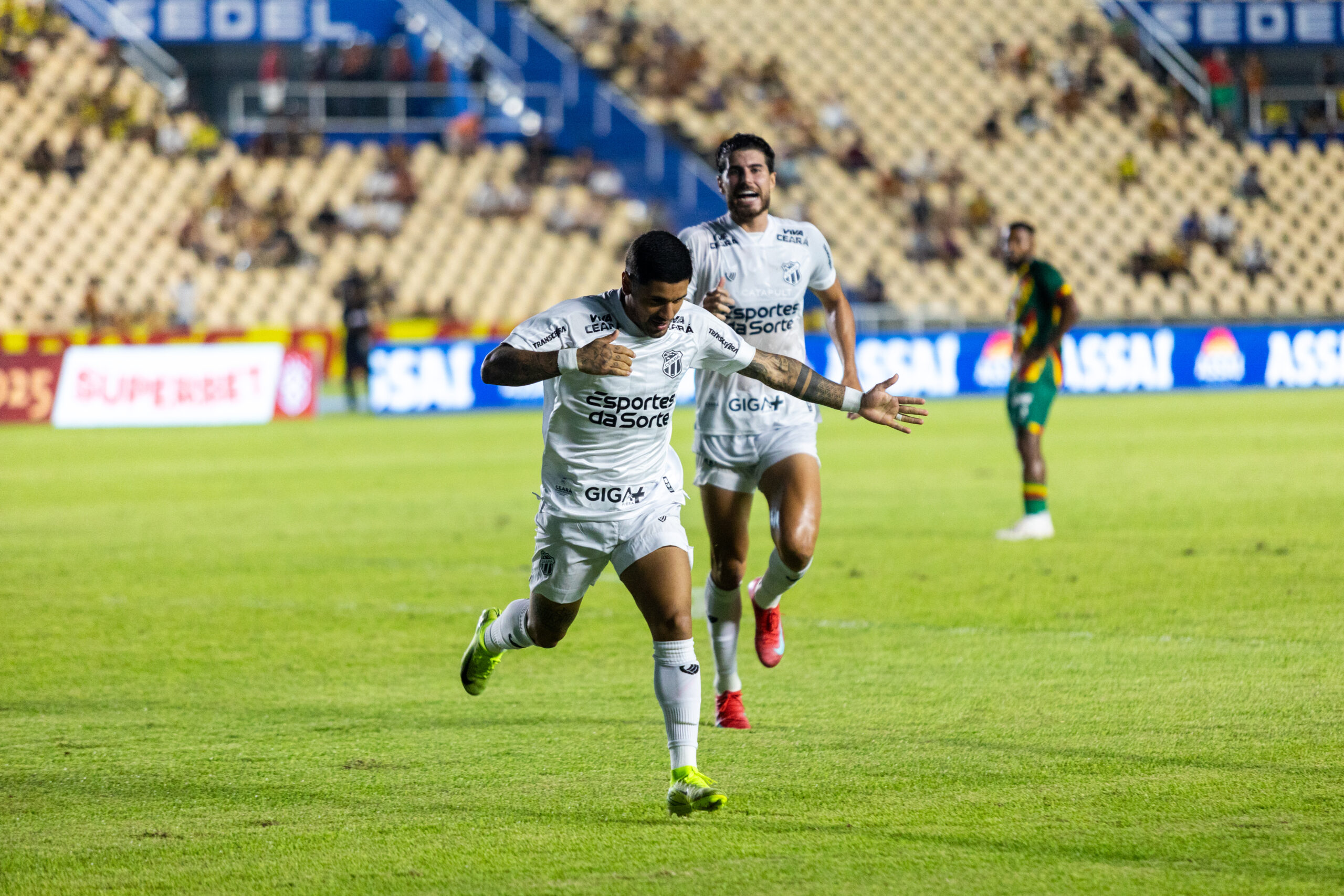 De virada, Ceará vence o Sampaio Corrêa e avança para as quartas de final da Copa do Nordeste 2 Galeano - Atacante - Ceará