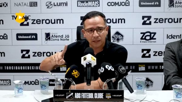 Presidente do ABC garante que clube não vendeu patrimônio: “Desafio qualquer um a provar o contrário” 1 Eduardo Machado - ABC - Coletiva - Presidente
