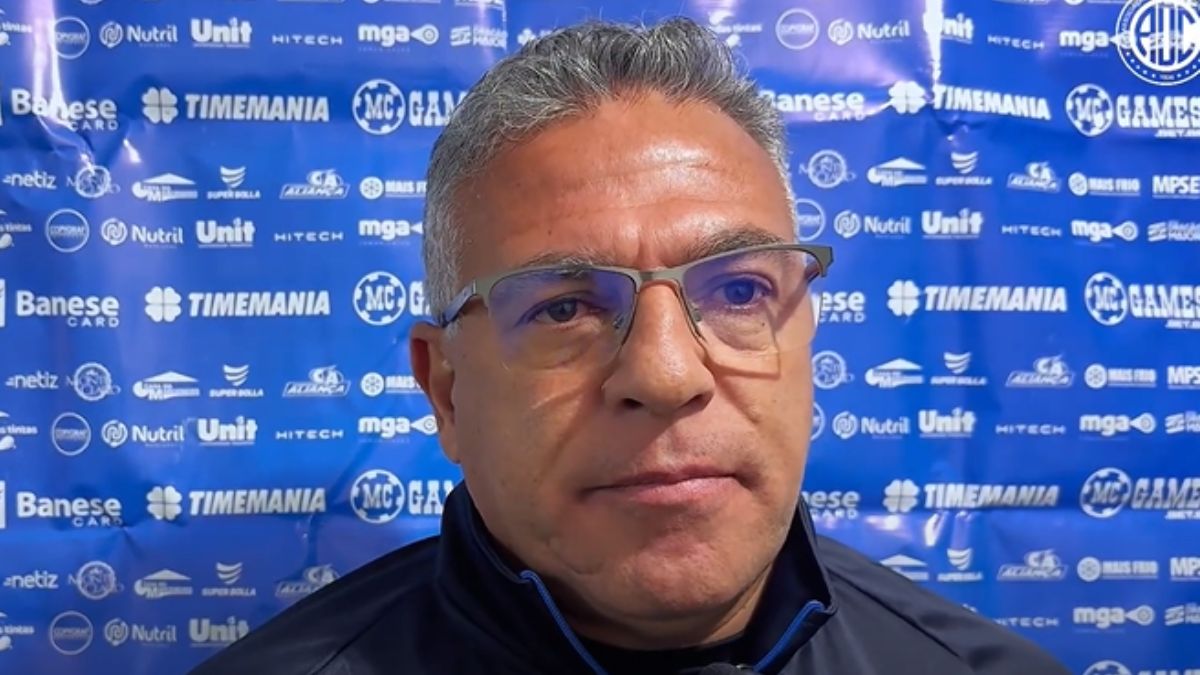 Técnico do Confiança admite oscilação em derrota para o Ypiranga e cobra maturidade