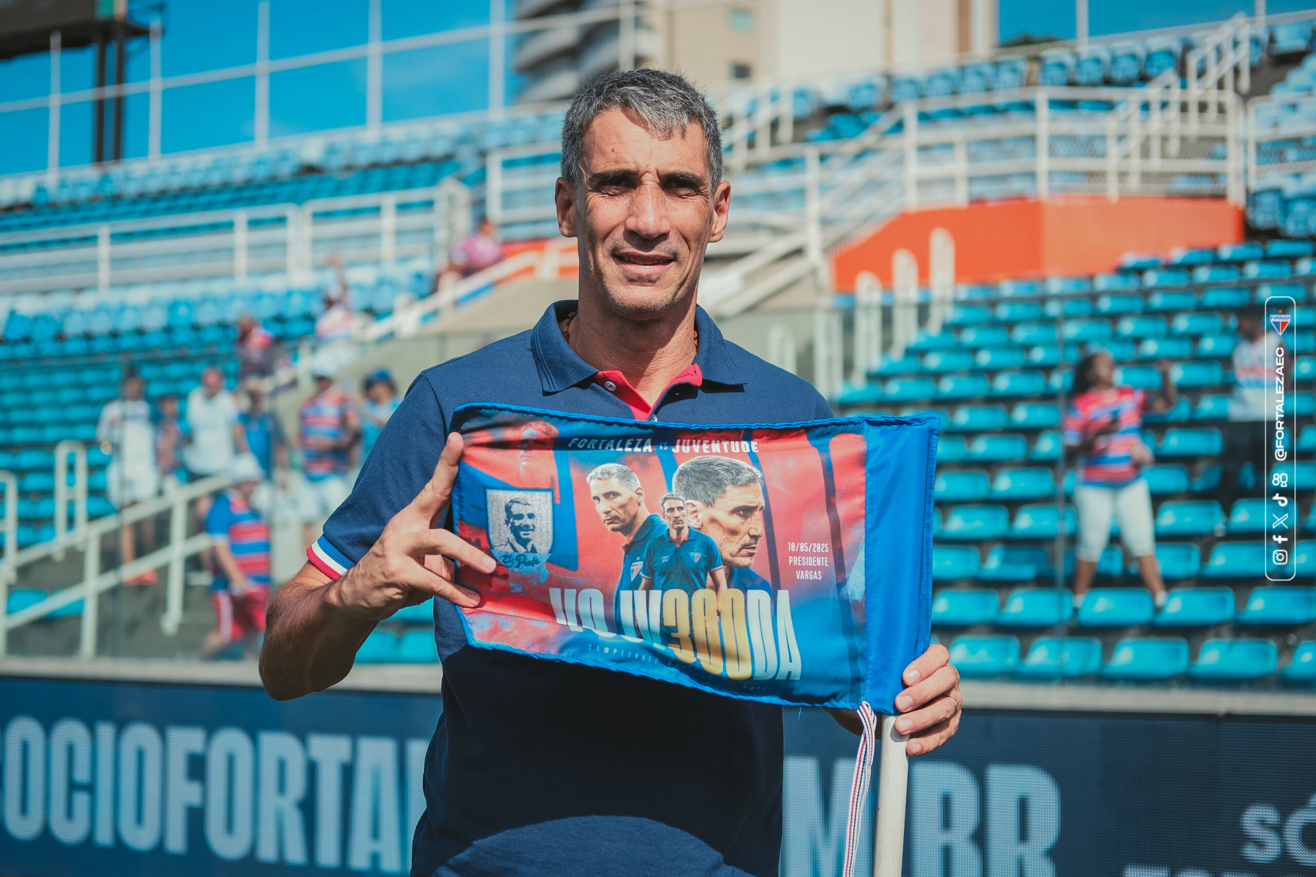 Fortaleza confirma permanência do técnico Juan Pablo Vojvoda