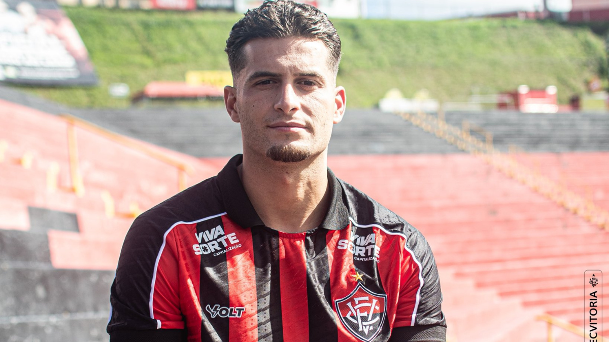 Vitória confirma que Rúben Rodrigues está apto para treinar e jogar