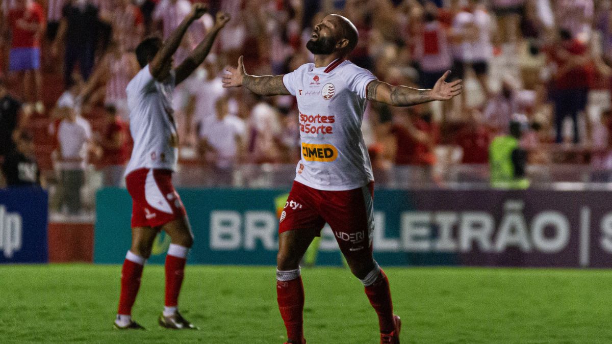 Patrick Allan iguala marca de participações em gols de 2024 pelo Náutico