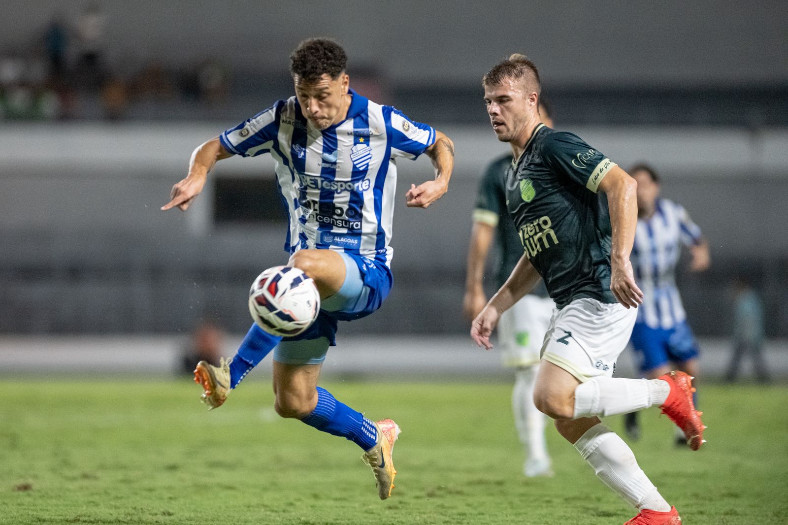 CSA vence o Floresta no Rei Pelé e encosta no G-4 da Série C 1 CSA x Floresta - Série C 2025