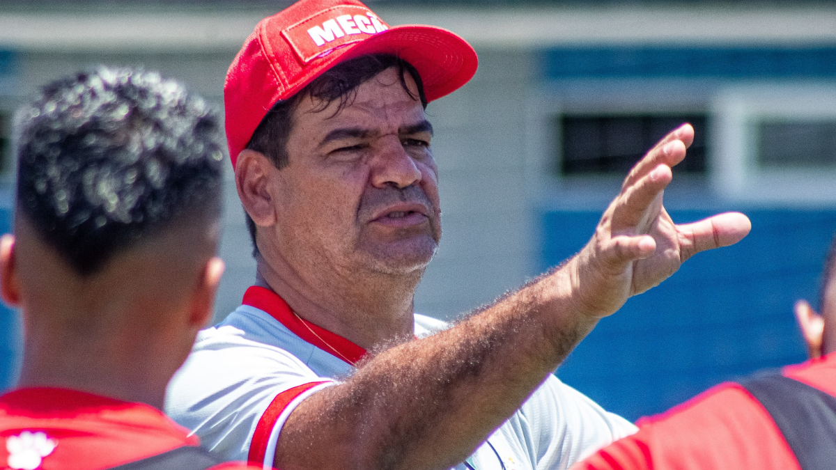 Técnico do América-RN prega foco no acesso de divisão após queda na Copa do Nordeste: “Concretizar o sonho”
