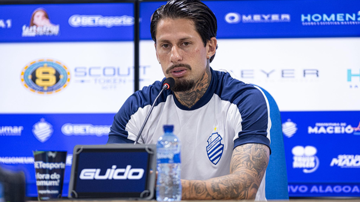 Gustavo Nicola exalta parceria com Camacho em bom momento do CSA: “Aprendo muito com ele”