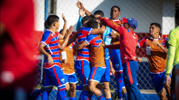 Fortaleza vence Atlético-GO em casa e chega invicto na liderança do Brasileiro Sub-17 1 Fortaleza-Atletico-GO-Brasileiro-Sub-17