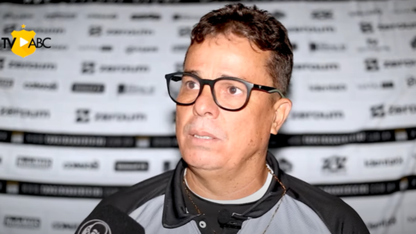Evaristo Piza fica satisfeito com performance do ABC contra a Ponte Preta, mas reforça necessidade de vencer 1 Evaristo Piza- tecnico ABC