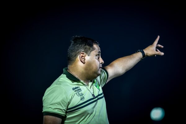 Leston Junior enaltece atuação do Floresta mesmo com derrota para o CSA 1 Leston Junior - Floresta - Trinador