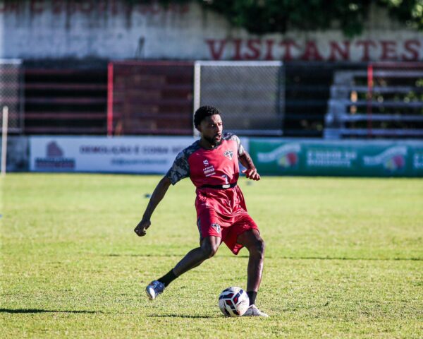 Rikelmy reconhece dificuldade de jogar contra o América-RN, mas vê Ferroviário preparado para conquistar a vitória 1 Rikelmy - Ferroviário