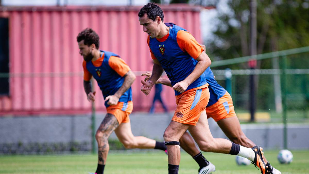 Com presença de Pablo, Sport finaliza preparação para duelo contra o Santos, pelo Brasileirão