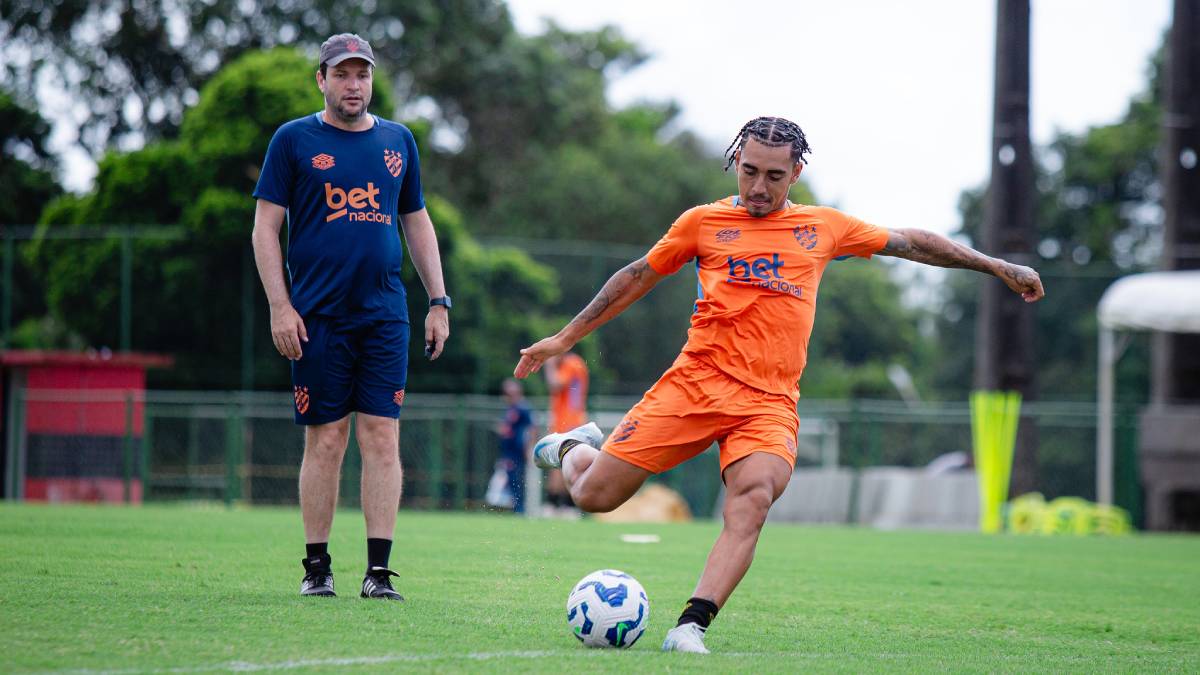 Com retorno de Hereda, Sport segue preparação para duelo contra o Ceará, pelo Nordestão