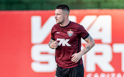 Renato Kayzer é poupado e desfalca Vitória contra o Cruzeiro; confira a provável escalação