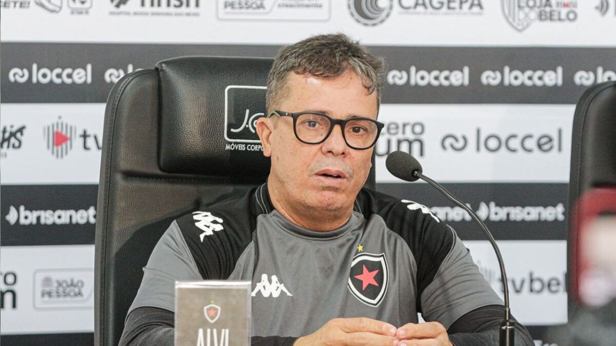 Apresentado no Botafogo-PB, Evaristo Piza comenta fase do clube e mira recuperação: “Conheço essa atmosfera”