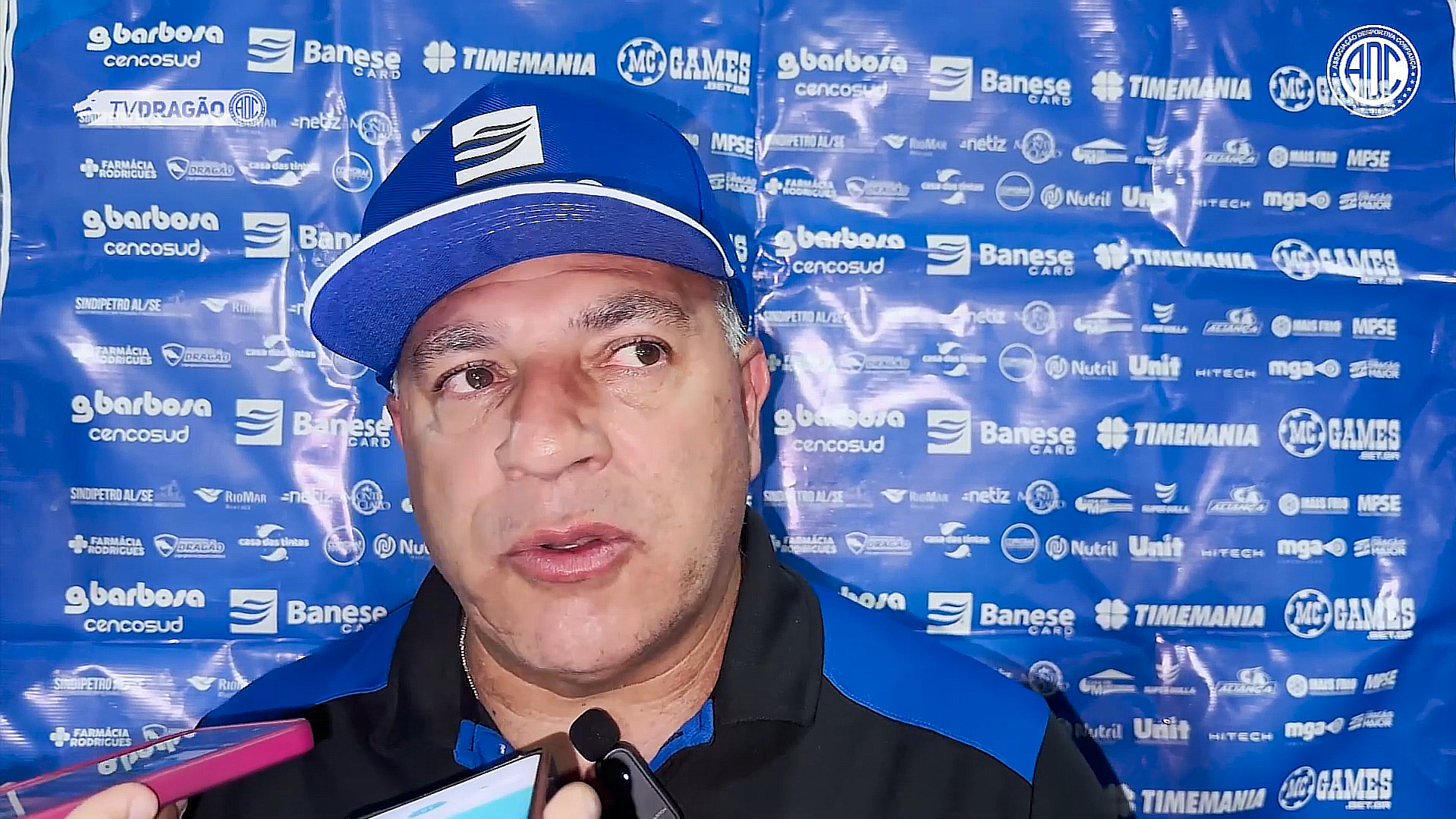 Técnico vê Confiança com melhores chances, mas lamenta empate e time no Z-4 da Série C