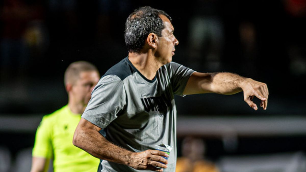 Fábio Carille, técnico do Vitória