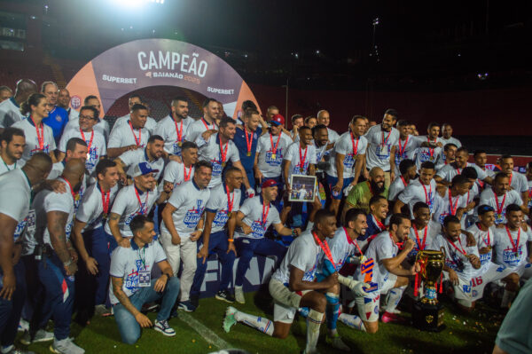 Trauma: Vitória vive terceira eliminação na temporada dentro de casa 2 Bahia comemora o 51º título estadual - Foto: Antonio Marzaro/NE 45