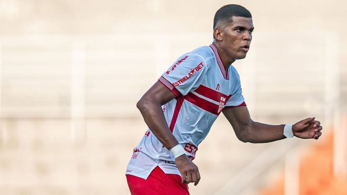 CRB amplia contrato do zagueiro Darlisson até dezembro de 2027