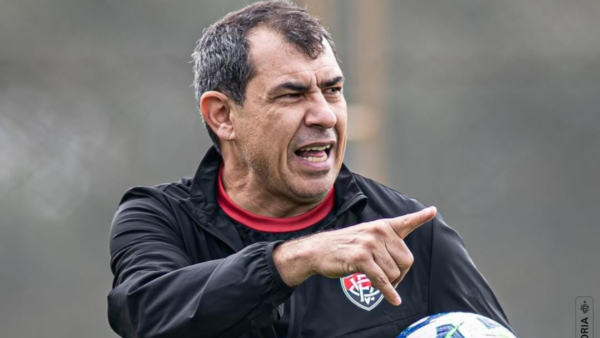 Vitória chega a dois meses sem vencer uma partida 1 Fábio Carille - Vitória