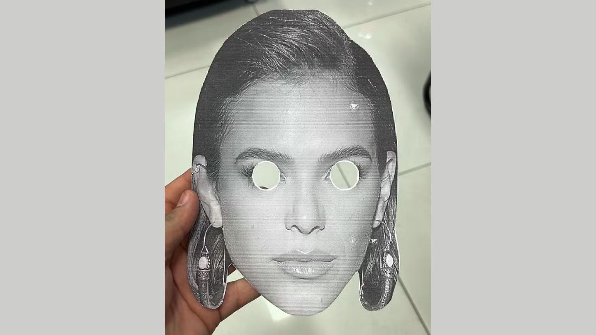 Sport x Santos: máscaras com o rosto de Bruna Marquezine, ex de Neymar, são barradas na Ilha do Retiro