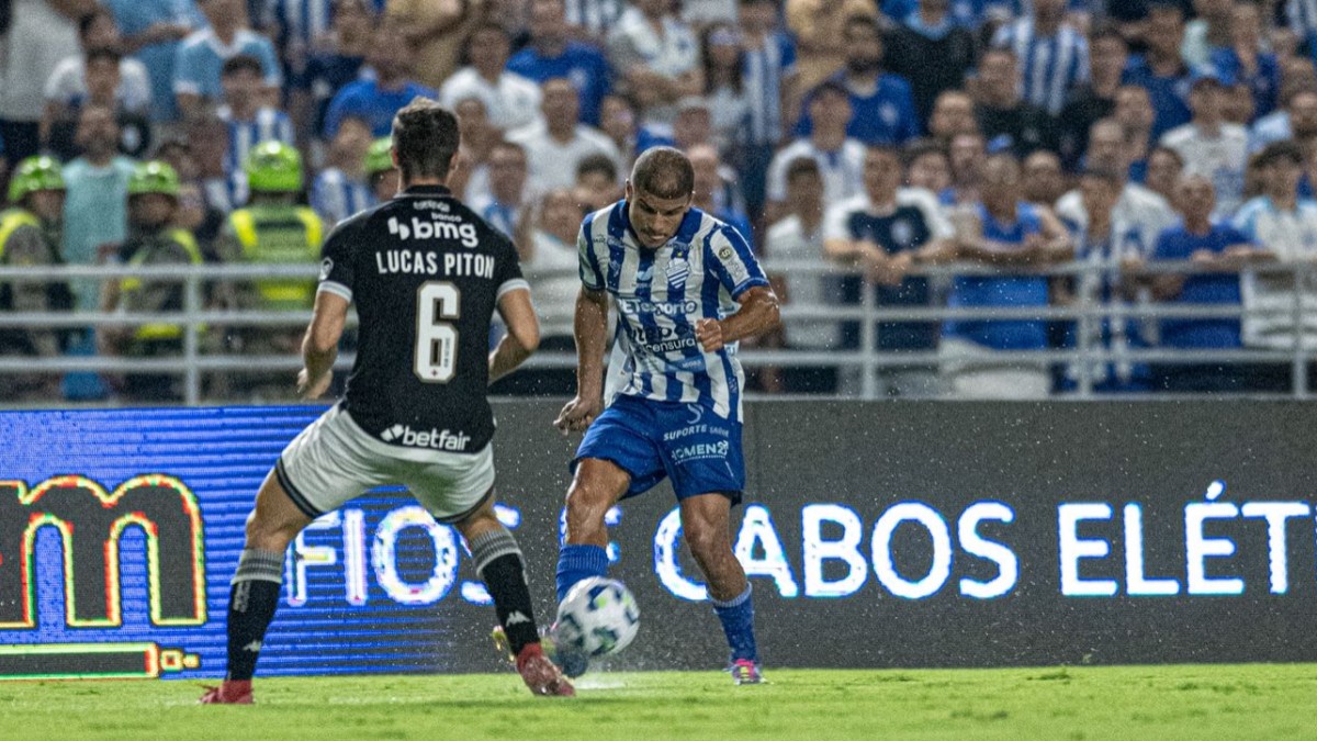 CSA empata com o Vasco no jogo de ida das oitavas da Copa do Brasil 2 Lance do lateral-direito Felipe Albuquerque, do CSA, no jogo entre CSA e Vasco, pela 3ª fase da Copa do Brasil, no estádio Rei Pelé