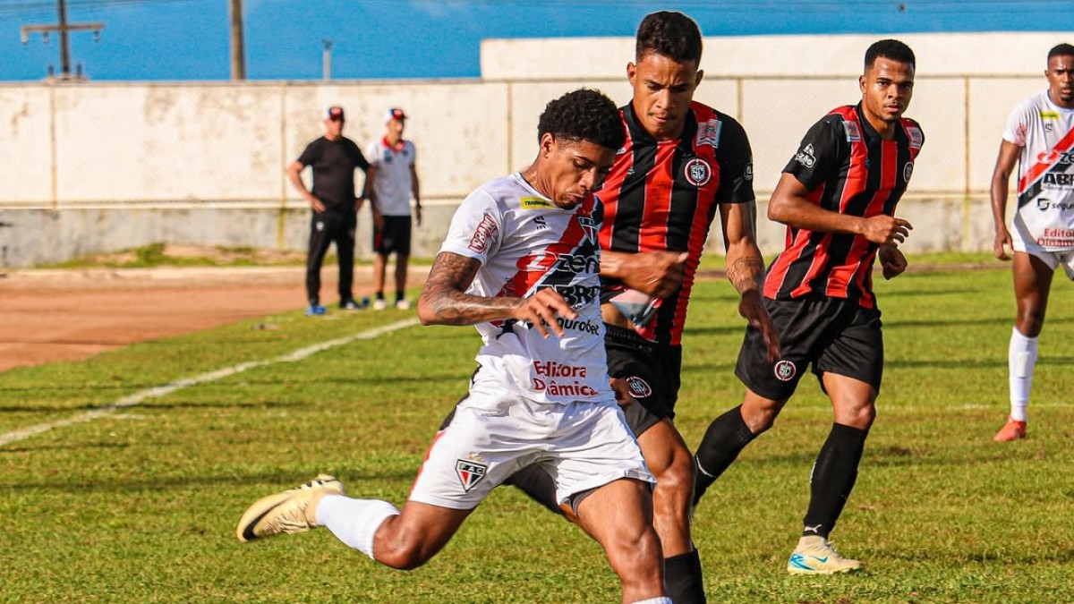 Série D: Ferroviário bate o Santa Cruz-RN em duelo direto pelo G-4 do Grupo A3; Pelo A4, Lagarto vence Barcelona-BA e assume vice-liderança 1 Ferroviário bate o Santa Cruz-RN pela Série D