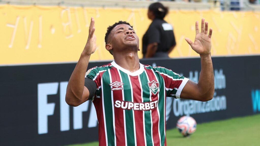 Ex-Fortaleza, Hércules vira herói do Fluminense na Copa do Mundo de Clubes