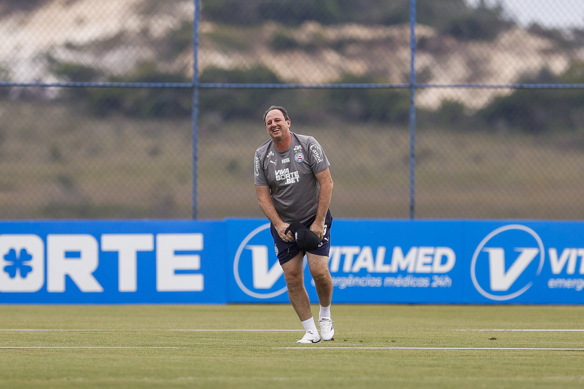 Com Pulga na fisioterapia, Bahia se reapresenta e treina de olho no Sport