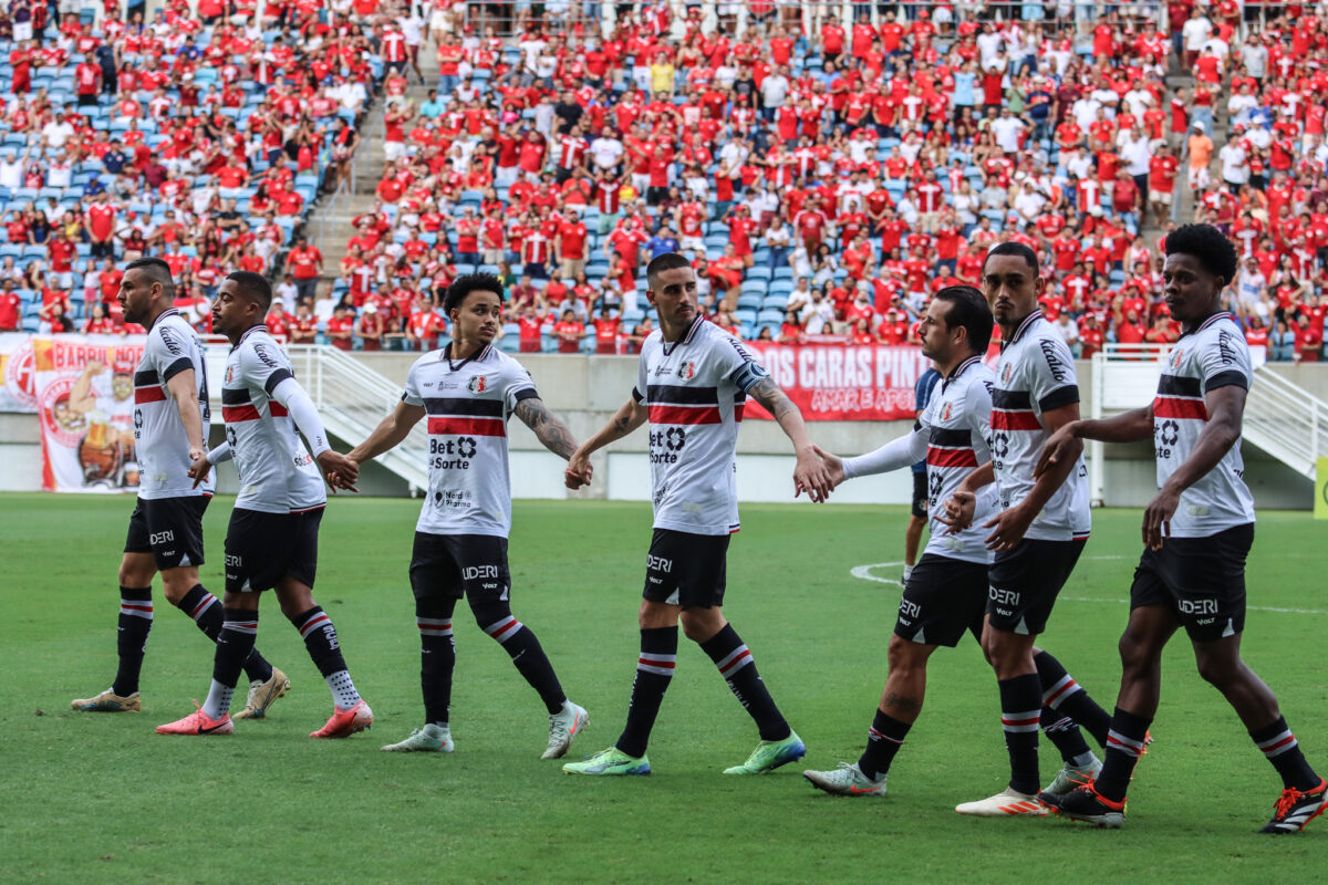 Técnico do Santa Cruz avalia confronto contra o Santa Cruz-RN e comenta oscilação na Série D 2 Santa Cruz