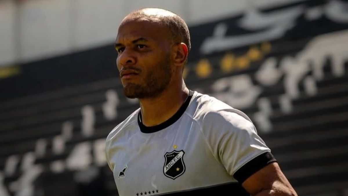 ABC terá estreia de Patric na lateral-direita e retorno de Bruno Bispo na zaga no jogo contra o Floresta