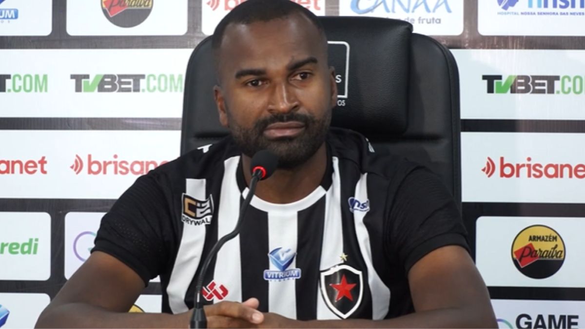 Botafogo-PB: Reniê ganha oportunidade com Evaristo Piza e trata afastamento como ‘assunto encerrado’
