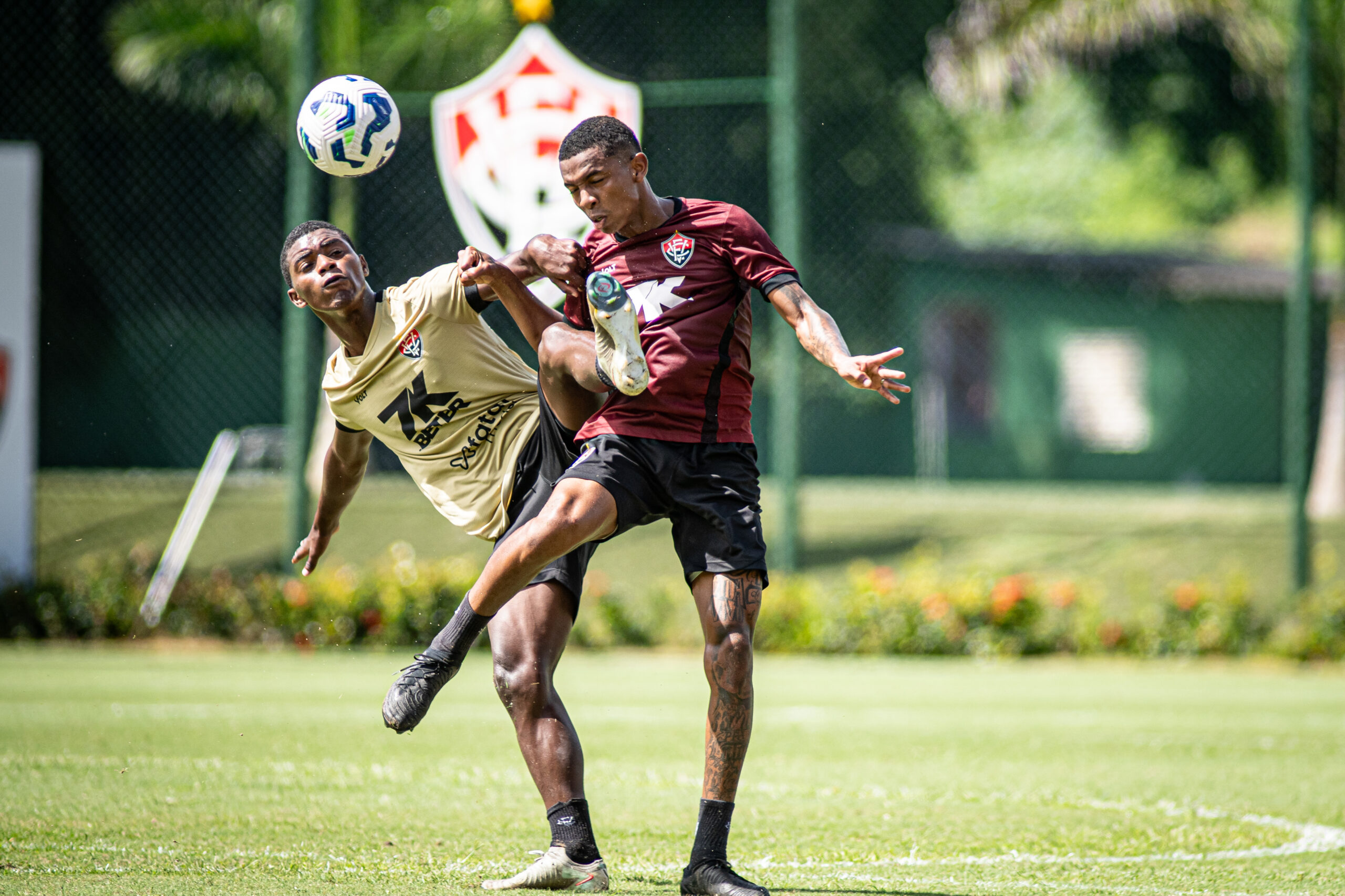 Reservas do Vitória vencem jogo-treino contra equipe Sub-20
