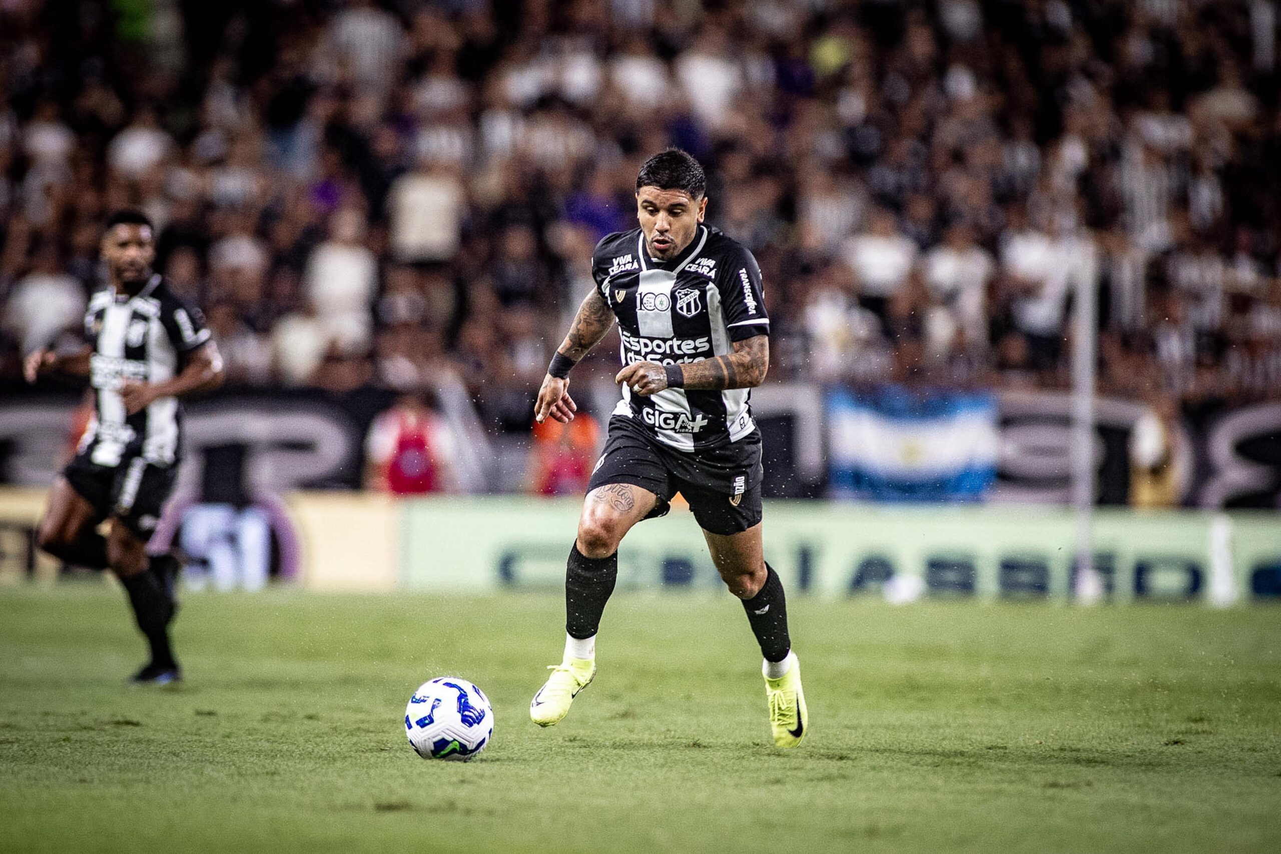 Ceará vence o Fortaleza pela Série A e amplia tabu sobre o rival no Clássico-Rei