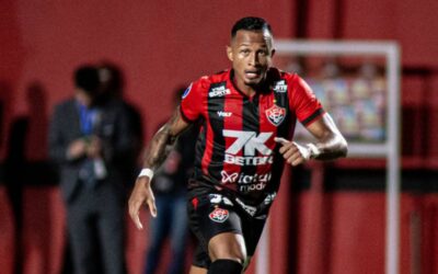 Sport envia proposta de empréstimo por Léo Pereira, mas Vitória dificulta liberação