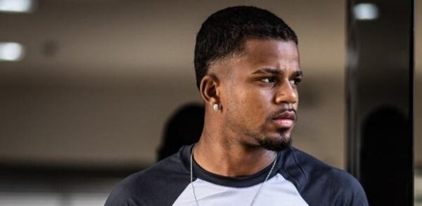 Sport encaminha a contratação do lateral-esquerdo Kevyson, do Santos 1 Kevyson - Santos - Sport