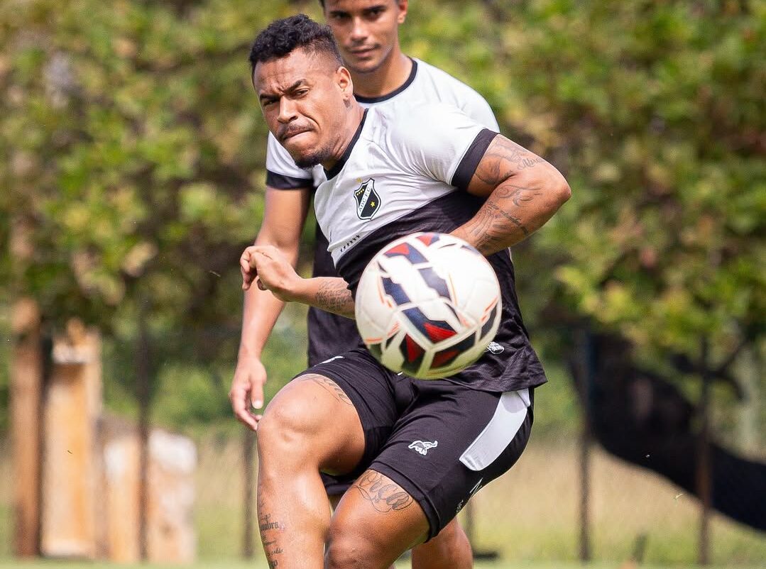 ABC anuncia rescisão de contrato com o atacante Orlando Junior