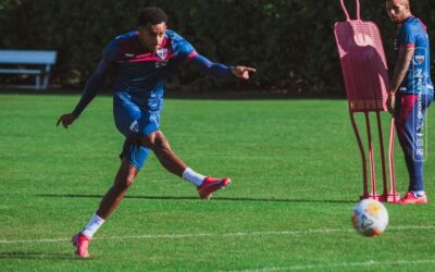 Fortaleza encaminha venda de Dylan Borrero para o futebol colombiano