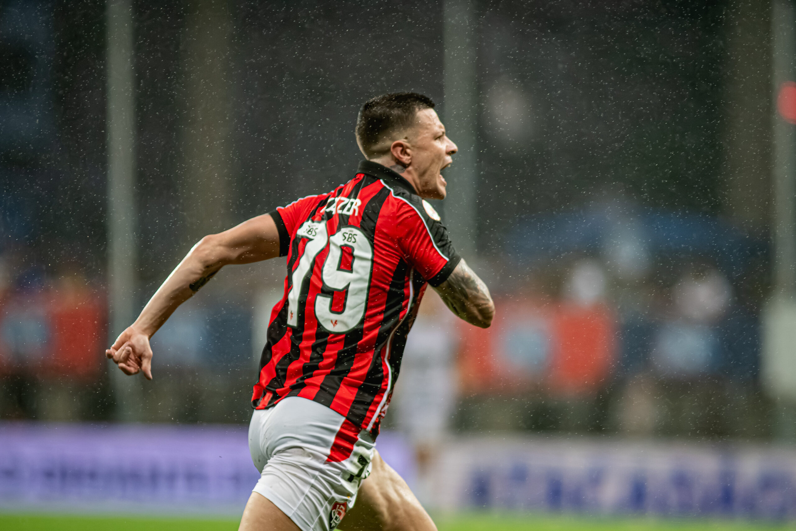 Vitória: Kayzer é responsável por mais da metade dos gols ao clube desde sua chegada