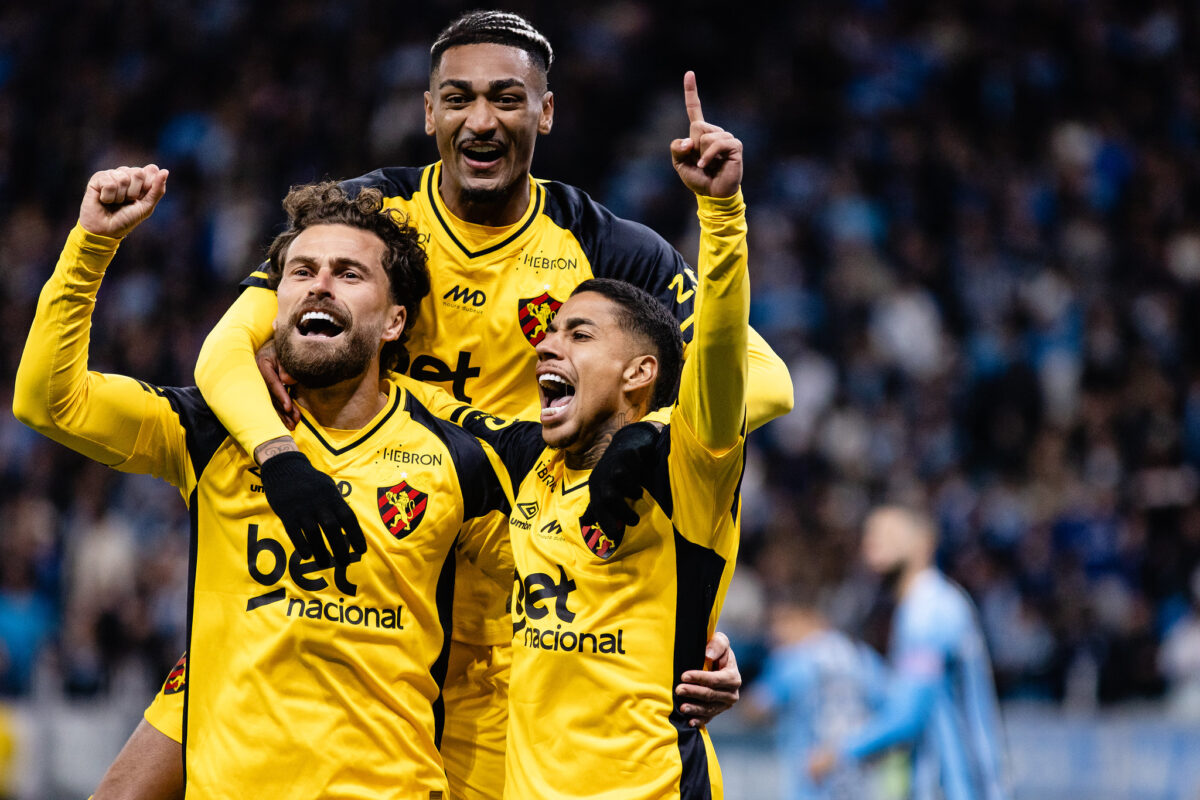 Sport quebra jejum de 141 dias, vence o Grêmio em Porto Alegre e conquista o primeiro triunfo no Brasileirão